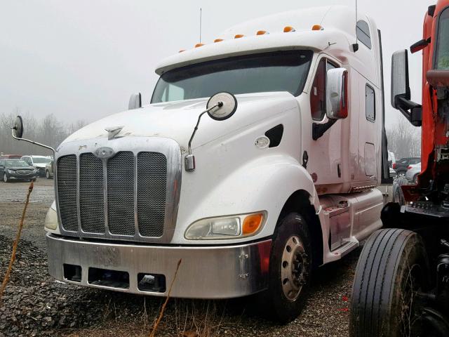 1XP7DB9X0AD792996 - 2010 PETERBILT 387 WHITE photo 2