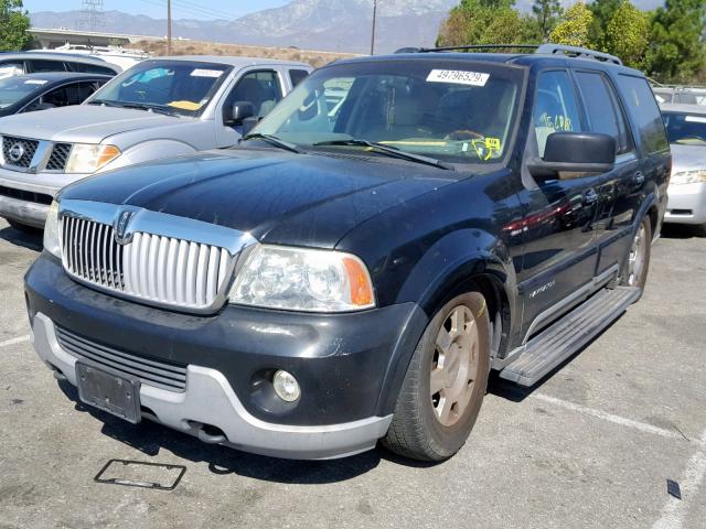 5LMFU27RX4LJ04491 - 2004 LINCOLN NAVIGATOR BLACK photo 2