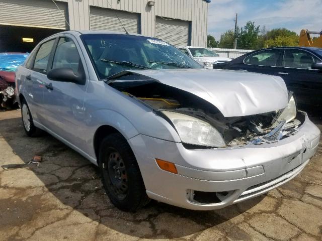 1FAFP34N75W233185 - 2005 FORD FOCUS ZX4 SILVER photo 1