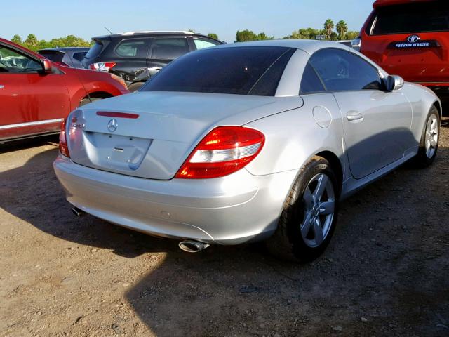 WDBWK54F36F122145 - 2006 MERCEDES-BENZ SLK 280 SILVER photo 4