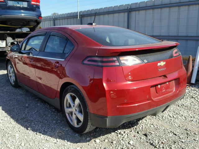 1G1RB6E42FU111885 - 2015 CHEVROLET VOLT MAROON photo 3