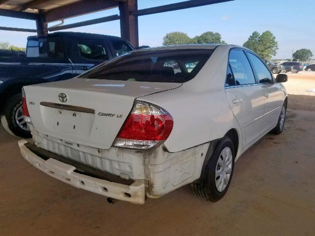 4T1BE32K55U417331 - 2005 TOYOTA CAMRY LE WHITE photo 4