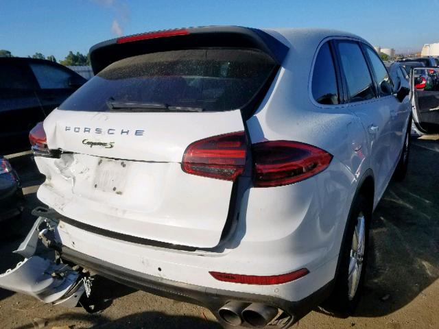 WP1AE2A2XGLA59615 - 2016 PORSCHE CAYENNE SE WHITE photo 4