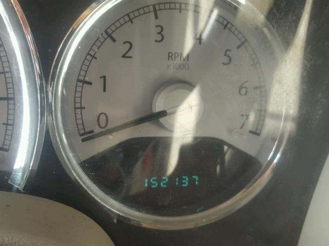 1A8HW58247F534719 - 2007 CHRYSLER ASPEN LIMI SILVER photo 8