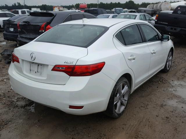 19VDE1F31FE000785 - 2015 ACURA ILX 20 WHITE photo 4