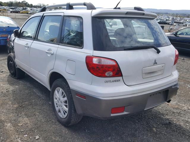 JA4LZ31F15U039990 - 2005 MITSUBISHI OUTLANDER WHITE photo 3