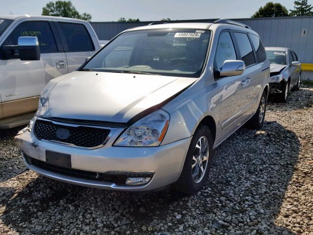 KNDMG4C75E6551378 - 2014 KIA SEDONA LX SILVER photo 2