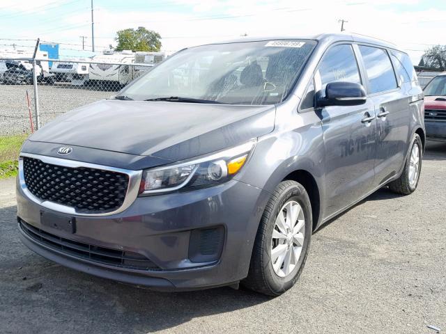 KNDMB5C14F6058499 - 2015 KIA SEDONA LX GRAY photo 2