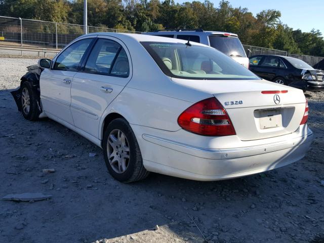 WDBUF65J74A535071 - 2004 MERCEDES-BENZ E 320 WHITE photo 3