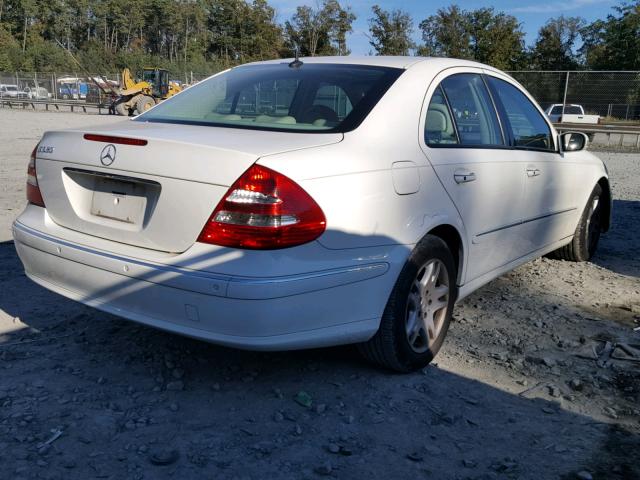 WDBUF65J74A535071 - 2004 MERCEDES-BENZ E 320 WHITE photo 4