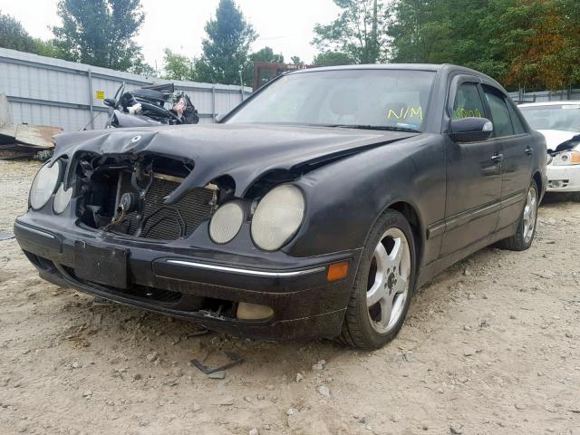 WDBJF65JX1B361747 - 2001 MERCEDES-BENZ E 320 BLACK photo 2