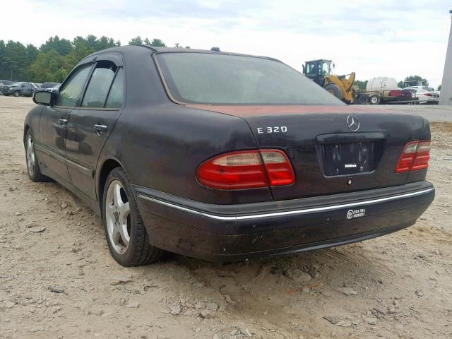 WDBJF65JX1B361747 - 2001 MERCEDES-BENZ E 320 BLACK photo 3