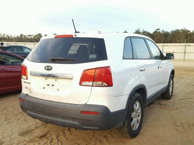 5XYKT3A1XBG110138 - 2011 KIA SORENTO BA WHITE photo 4