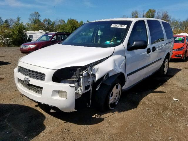 1GNDV23W28D174923 - 2008 CHEVROLET UPLANDER L WHITE photo 2