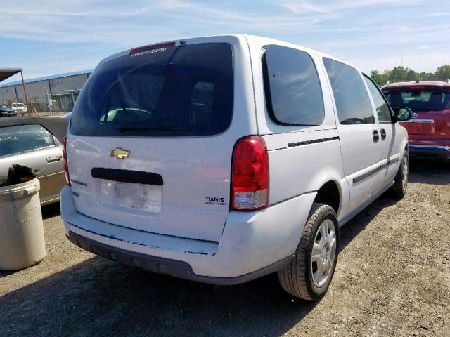 1GNDV23W28D174923 - 2008 CHEVROLET UPLANDER L WHITE photo 4