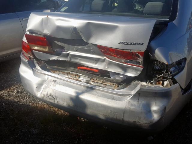 JHMCM56424C015949 - 2004 HONDA ACCORD LX SILVER photo 9