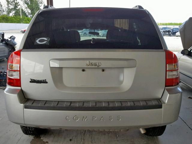 1J4NT4FB2AD516524 - 2010 JEEP COMPASS SP SILVER photo 9