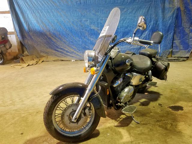 JH2RC44333M703882 - 2003 HONDA VT750 CDA 黑色 照片 2