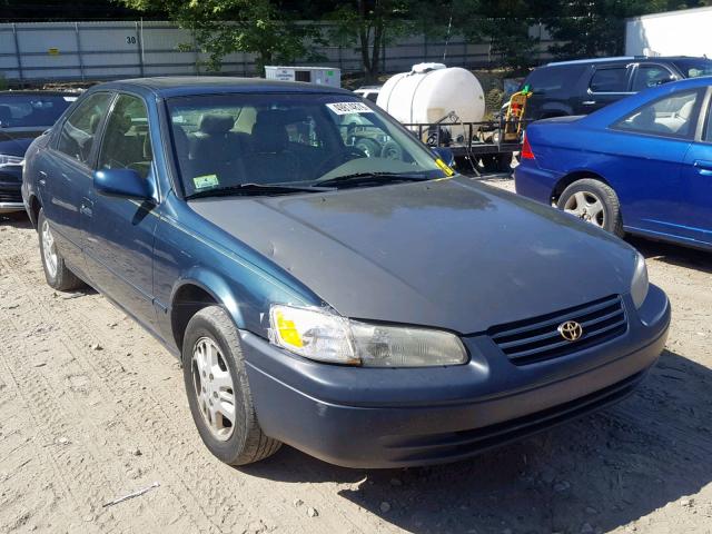 4T1BG22K1VU065577 - 1997 TOYOTA CAMRY CE GREEN photo 1