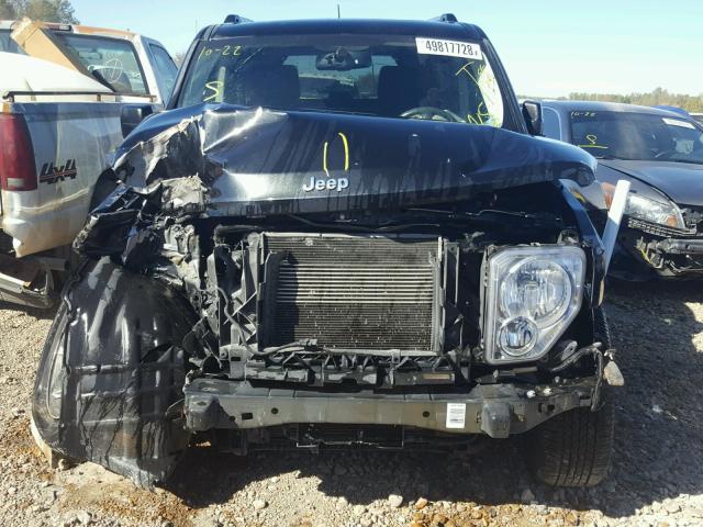 1J8GN58K08W261455 - 2008 JEEP LIBERTY LI BLACK photo 7