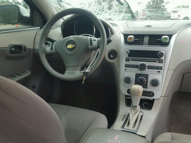 1G1ZC5E08CF298067 - 2012 CHEVROLET MALIBU 1LT WHITE photo 9