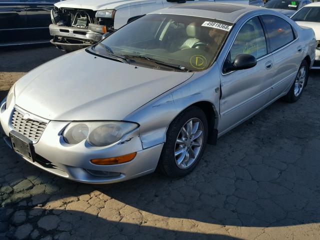 2C3AE66G34H616343 - 2004 CHRYSLER 300M SILVER photo 2