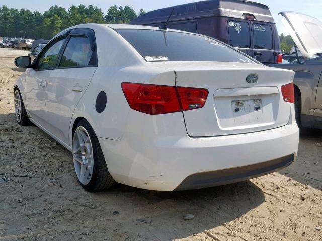 KNAFU4A25A5224548 - 2010 KIA FORTE EX WHITE photo 3