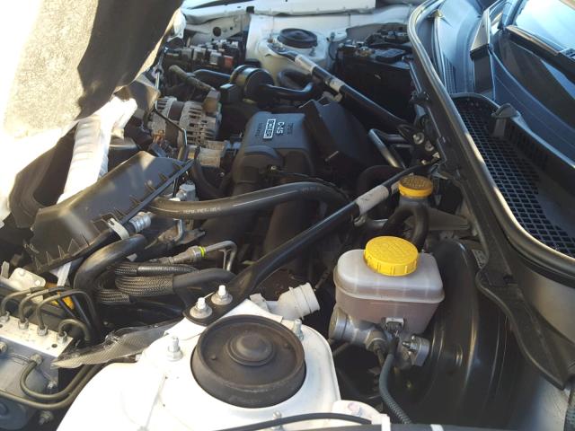 JF1ZNAA18D1726992 - 2013 TOYOTA SCION FR-S WHITE photo 7