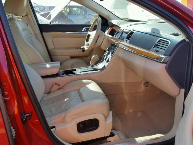 1LNHM93R99G630329 - 2009 LINCOLN MKS RED photo 5