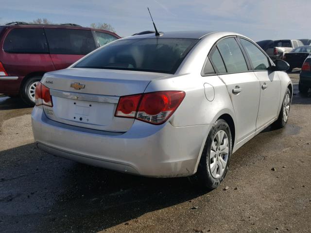 1G1PA5SHXE7329551 - 2014 CHEVROLET CRUZE LS SILVER photo 4