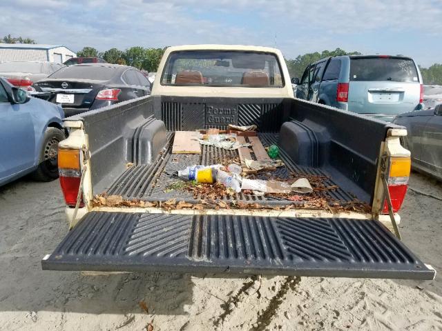 JT4RN55R0G0216681 - 1986 TOYOTA PICKUP 1/2 BEIGE photo 9