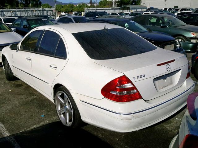 WDBUF65J54A459852 - 2004 MERCEDES-BENZ E 320 WHITE photo 3