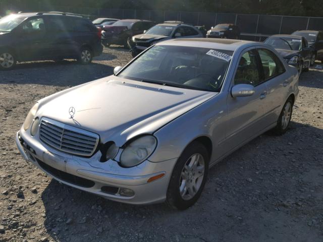 WDBUF65J34A560601 - 2004 MERCEDES-BENZ E 320 SILVER photo 2