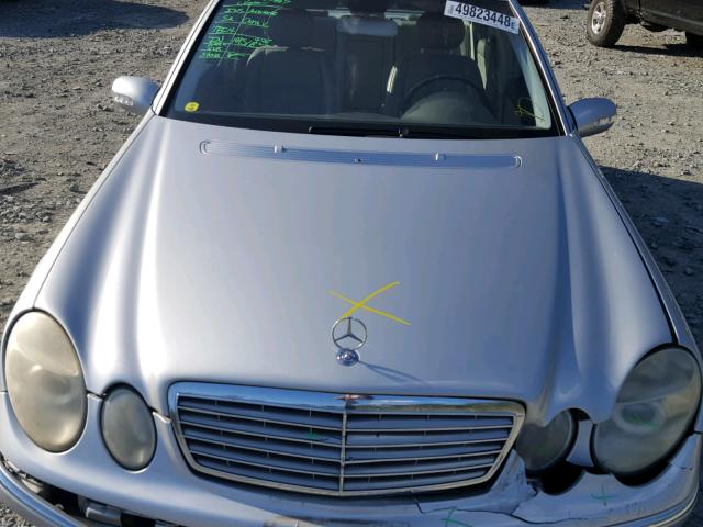 WDBUF65J34A560601 - 2004 MERCEDES-BENZ E 320 SILVER photo 7