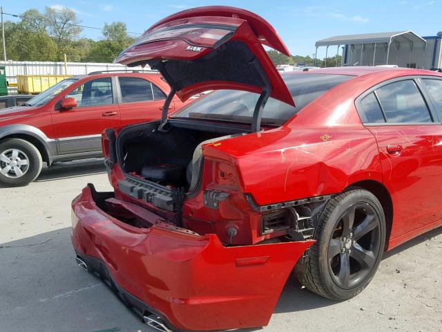 2C3CDXHGXDH521177 - 2013 DODGE CHARGER SX RED photo 9