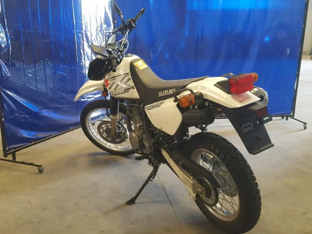 JS1SP46A9J2101579 - 2018 SUZUKI DR650 SE WHITE photo 3