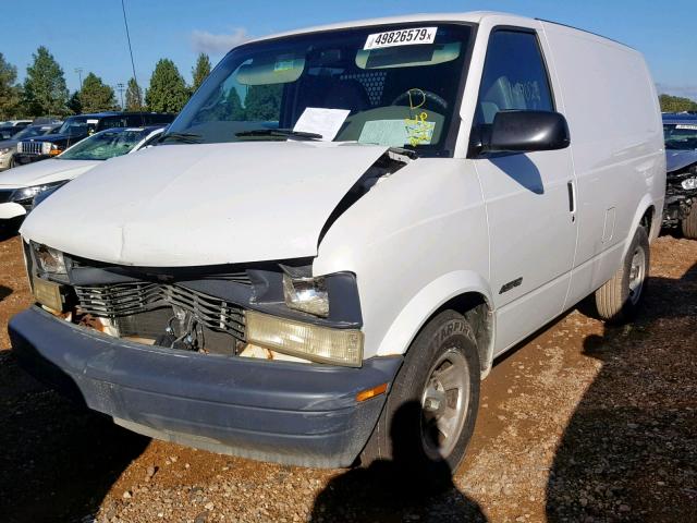 1GCDM19X12B143686 - 2002 CHEVROLET ASTRO WHITE photo 2