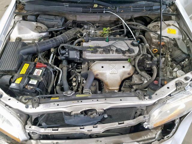 1HGCG5657WA228199 - 1998 HONDA ACCORD EX GOLD photo 7