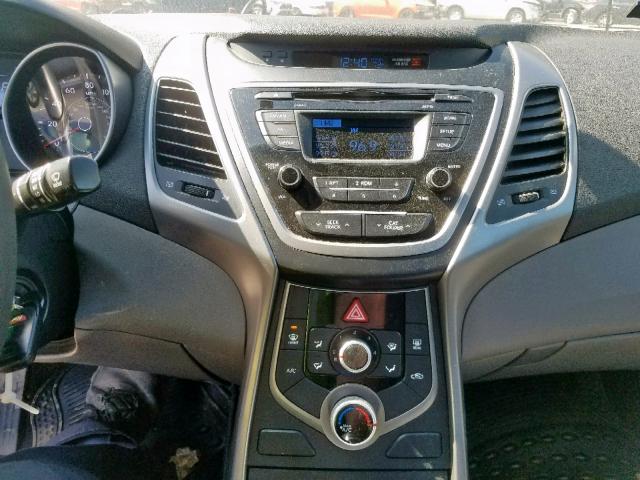 5NPDH4AE8GH705086 - 2016 HYUNDAI ELANTRA SE GRAY photo 9