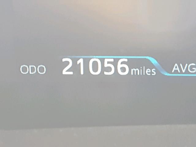 JTDKARFPXJ3076257 - 2018 TOYOTA PRIUS PRIM 白色 照片 8