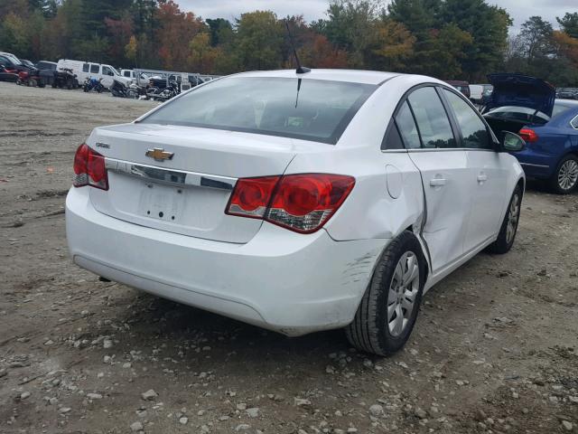 1G1PD5SH8C7235057 - 2012 CHEVROLET CRUZE LS WHITE photo 4