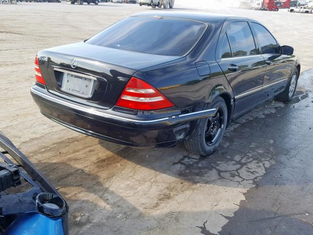 WDBNG75JXYA068712 - 2000 MERCEDES-BENZ S 500 BLACK photo 4