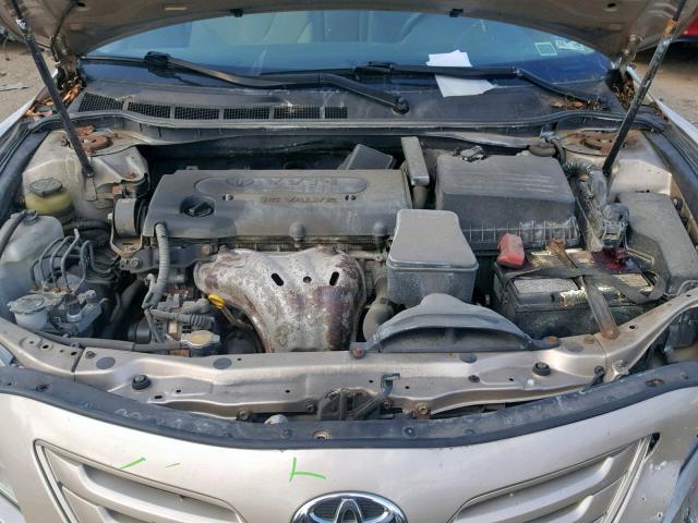 4T4BE46K09R100634 - 2009 TOYOTA CAMRY BASE GOLD photo 7