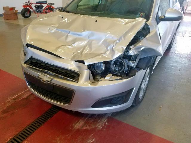 1G1JB5SH1C4176012 - 2012 CHEVROLET SONIC LS SILVER photo 9
