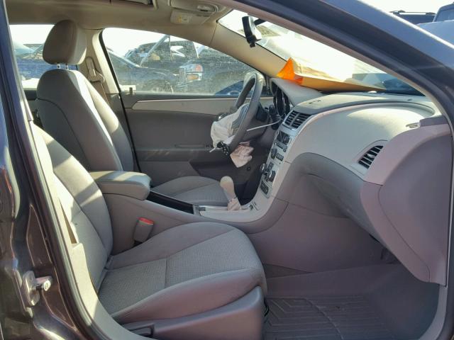 1G1ZH57B99F254720 - 2009 CHEVROLET MALIBU 1LT GRAY photo 5