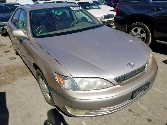 JT8BF22G1V5008906 - 1997 LEXUS ES 300 GOLD photo 1