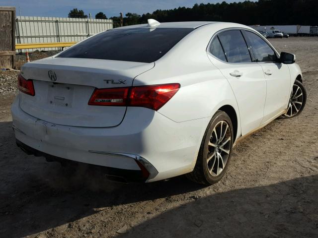 19UUB2F33JA000600 - 2018 ACURA TLX WHITE photo 4