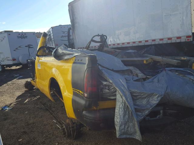 1FTWWX1P55EB17623 - 2005 FORD F350 SRW S YELLOW photo 3