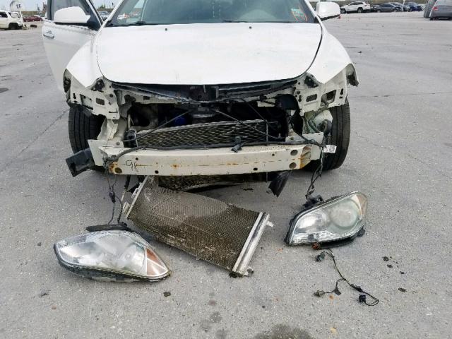 1G1ZE5E77AF107839 - 2010 CHEVROLET MALIBU LTZ თეთრი ფოტო 9