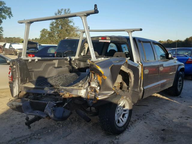 1B7HL38XX2S560676 - 2002 DODGE DAKOTA QUA GRAY photo 4